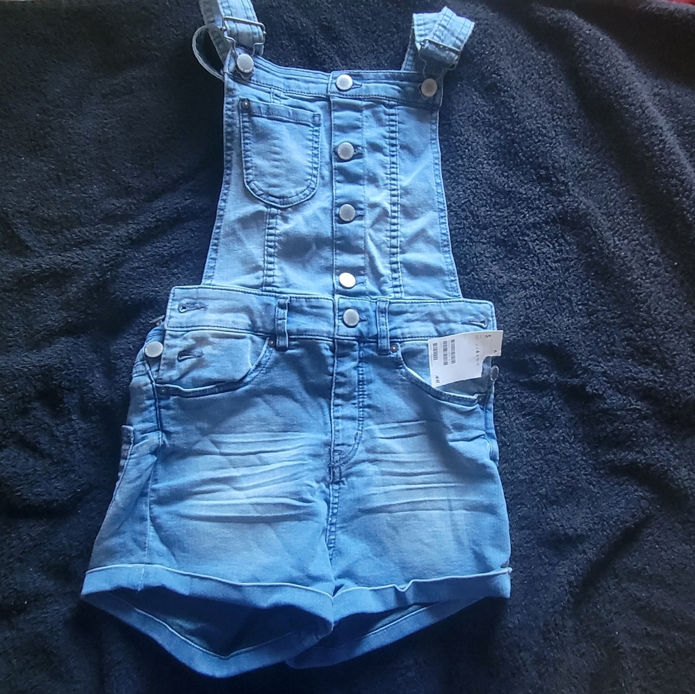 H&M Denim Shorts Overalls, size 6